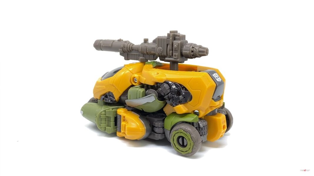 Transformers Bumblebee Movie Studio Series Brawn In Hand Image  (31 of 39)